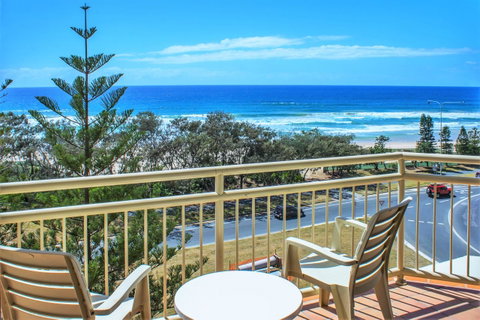 Seacrest Beachfront Apartments Surfers Paradise - Lismore Accommodation 32