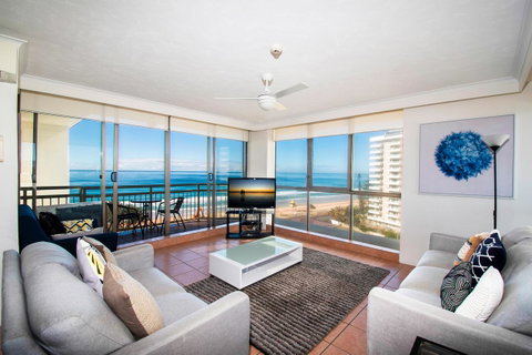 Seacrest Beachfront Apartments Surfers Paradise - Lismore Accommodation 2
