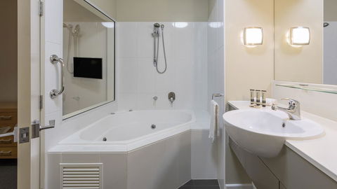 Oaks Hervey Bay Resort And Spa - Lismore Accommodation 32