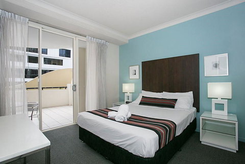 Towers Of Chevron - Private Apartment - Lismore Accommodation 1