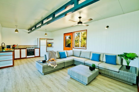 The Summit 1770 - Lismore Accommodation 8