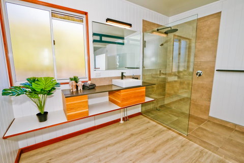 The Summit 1770 - Lismore Accommodation 0
