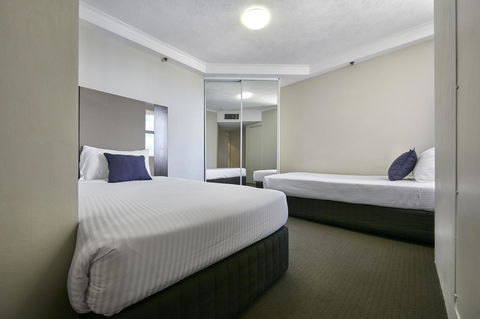 Novotel Surfers Paradise - Lismore Accommodation 12