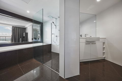 Novotel Surfers Paradise - Lismore Accommodation 20