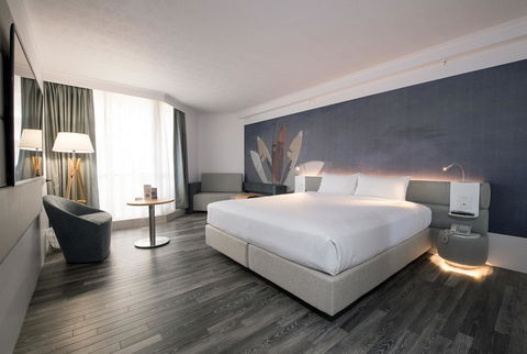 Novotel Surfers Paradise - Lismore Accommodation 9