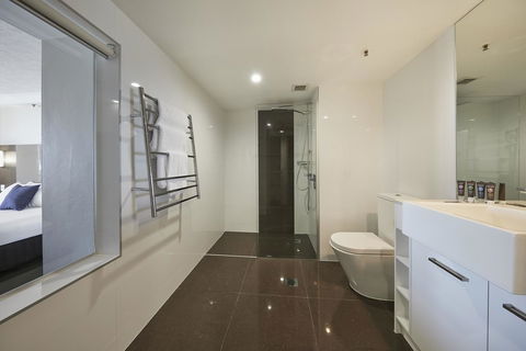 Novotel Surfers Paradise - Lismore Accommodation 30