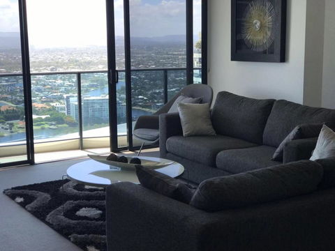 Luxury 3 Bedroom In Heart Of Broadbeach - Lismore Accommodation 21