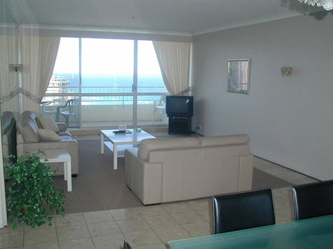 Golden Gate Resort - Lismore Accommodation 9