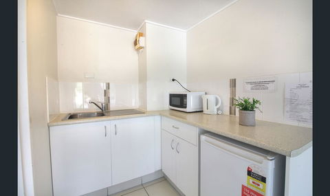 Bay Of Palms - Lismore Accommodation 24