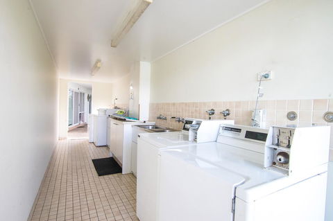 Bay Of Palms - Lismore Accommodation 44