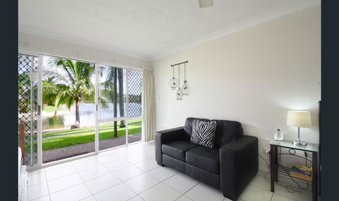 Bay Of Palms - Lismore Accommodation 2