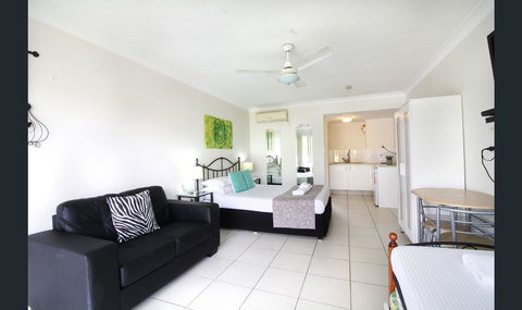 Bay Of Palms - Lismore Accommodation 25