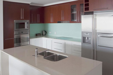 Waters Edge Apartment Cairns - Lismore Accommodation 6