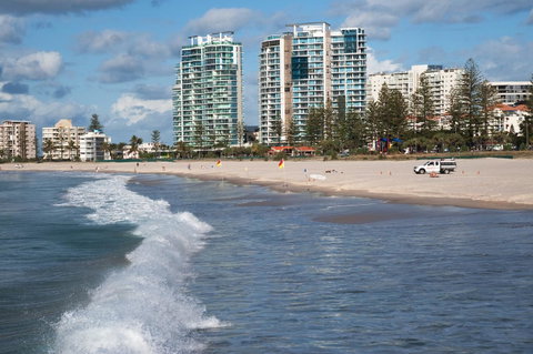 Reflection On The Sea - Lismore Accommodation 24