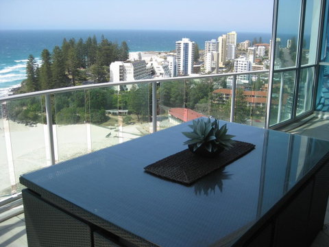 Reflection On The Sea - Lismore Accommodation 35
