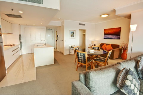 Reflection On The Sea - Lismore Accommodation 16