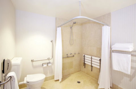 Crowne Plaza Surfers Paradise, An IHG Hotel - Lismore Accommodation 40