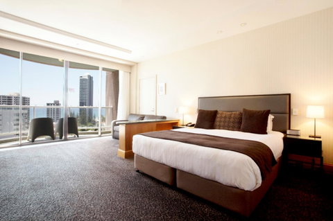 Crowne Plaza Surfers Paradise, An IHG Hotel - Lismore Accommodation 43