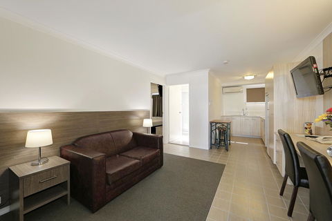 Smart Motels Bert Hinkler - Lismore Accommodation 32