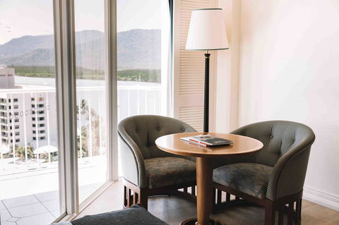 Pullman Cairns International - Lismore Accommodation 10