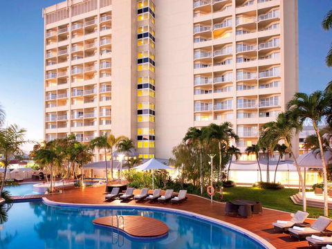 Pullman Cairns International - Lismore Accommodation 40