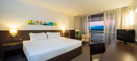 Cairns Harbourside Hotel - Lismore Accommodation 3