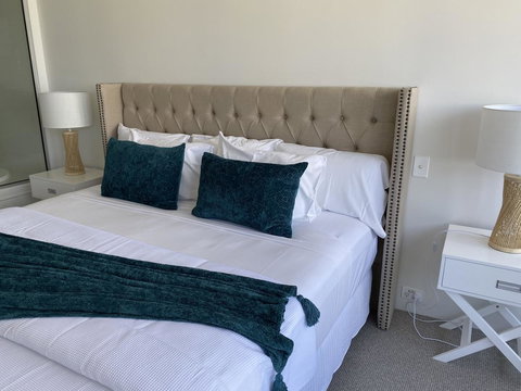 Circle On Cavill 2, 3, 4 & 5 Bedroom SkyHomes & SUB PENTHOUSES By Gold Coast Holidays - Lismore Accommodation 11