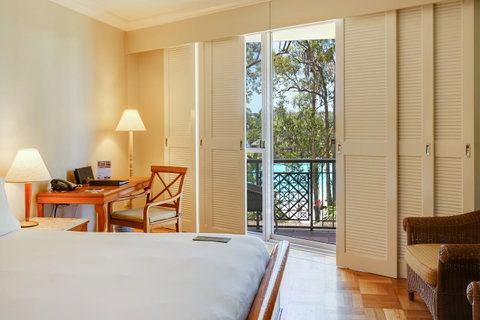 InterContinental Sanctuary Cove Resort, An IHG Hotel - Lismore Accommodation 4
