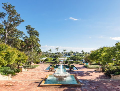 InterContinental Sanctuary Cove Resort, An IHG Hotel - Lismore Accommodation 9