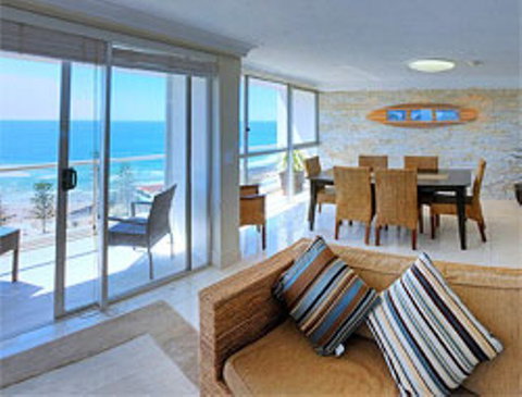 Burleigh Beach Tower - Lismore Accommodation 12