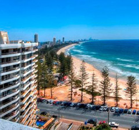 Burleigh Beach Tower - Lismore Accommodation 11