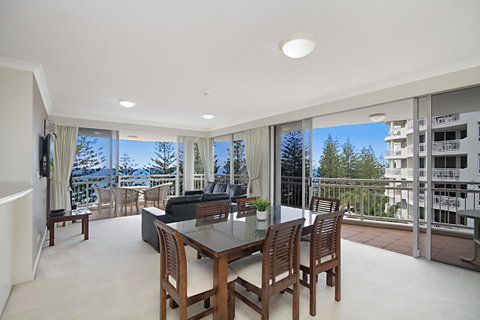 ULTIQA Burleigh Mediterranean Resort - Lismore Accommodation 4