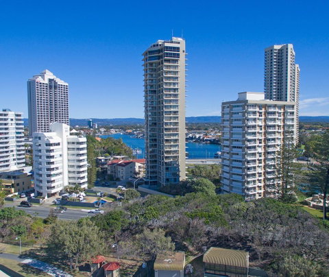 Capricorn One Beachside Holiday Apartments - Official - Lismore Accommodation 8
