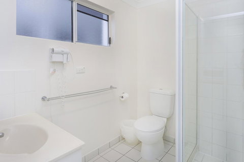 Sunshine Beach Resort - Lismore Accommodation 11