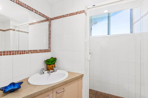 Rainbow Commodore Coolangatta - Lismore Accommodation 24