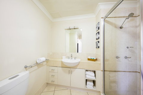 Jack And Newell Holiday Apartments - Lismore Accommodation 40