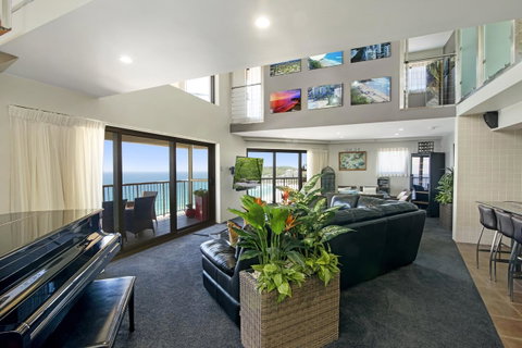 Burleigh Esplanade Apartments - Lismore Accommodation 26