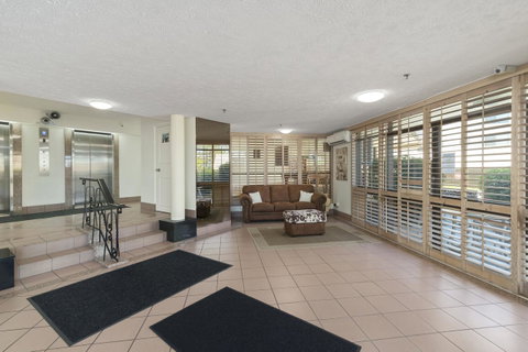 Burleigh Esplanade Apartments - Lismore Accommodation 31
