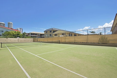 Burleigh Esplanade Apartments - Lismore Accommodation 15