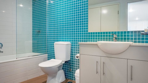 Swell Resort Burleigh Heads - Lismore Accommodation 39