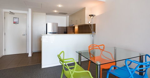 Swell Resort Burleigh Heads - Lismore Accommodation 5