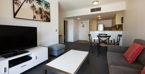 Swell Resort Burleigh Heads - Lismore Accommodation 21