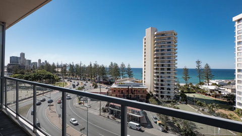 Swell Resort Burleigh Heads - Lismore Accommodation 32