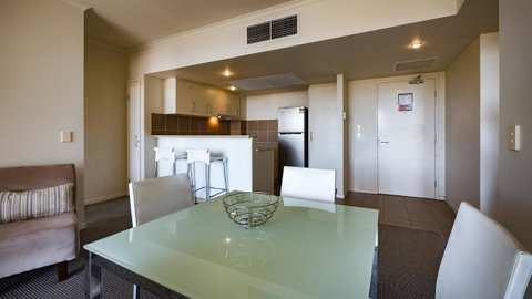 Swell Resort Burleigh Heads - Lismore Accommodation 36