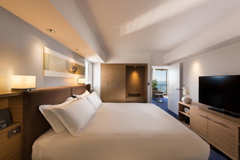 Sofitel Gold Coast Broadbeach - Lismore Accommodation 5