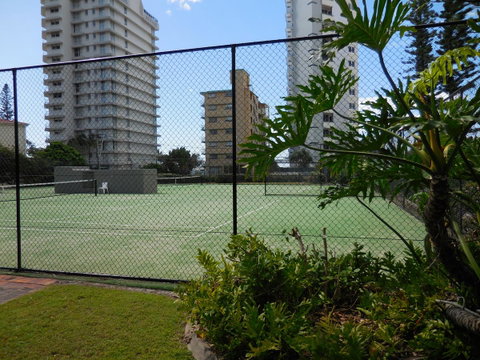 Surfers Century Oceanside Apartments - Lismore Accommodation 32