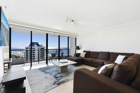 Surfers Century Oceanside Apartments - Lismore Accommodation 11