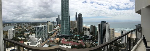 Surfers Century Oceanside Apartments - Lismore Accommodation 17