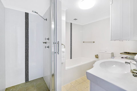 Beachcomber Holiday Apartment - Lismore Accommodation 10