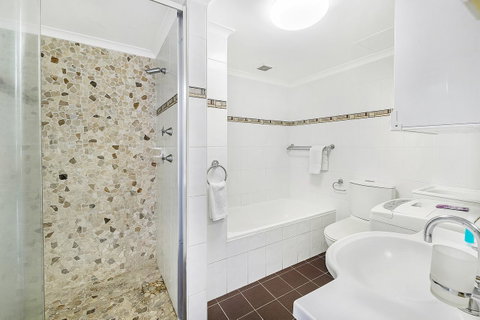 Beachcomber Holiday Apartment - Lismore Accommodation 11